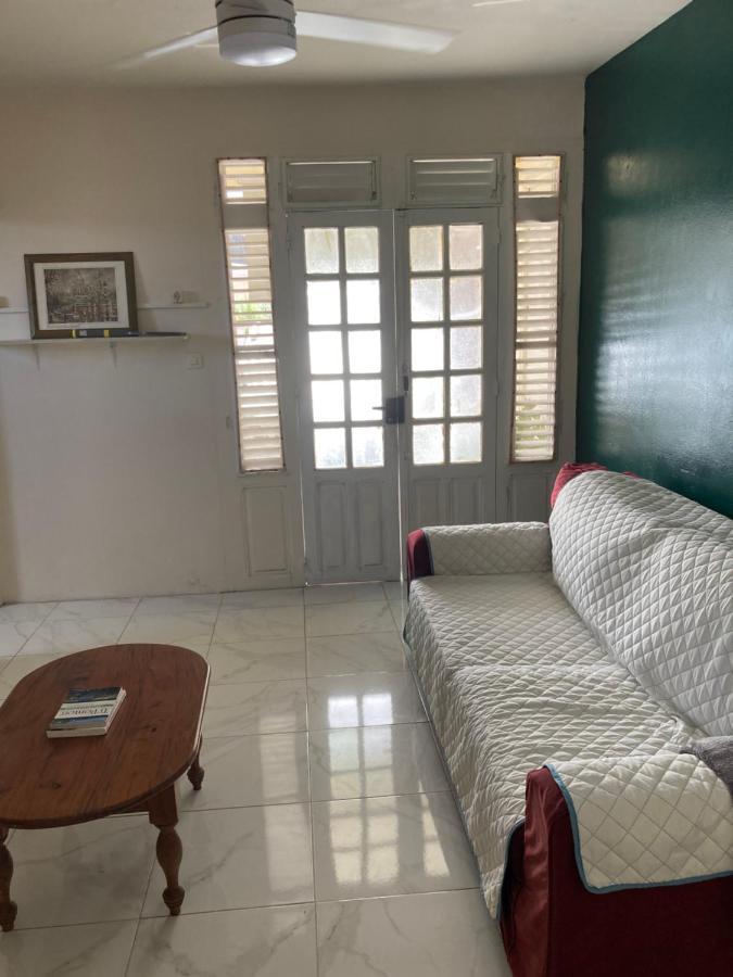 Sympathique Pied A Terre A Schoelcher Extérieur photo